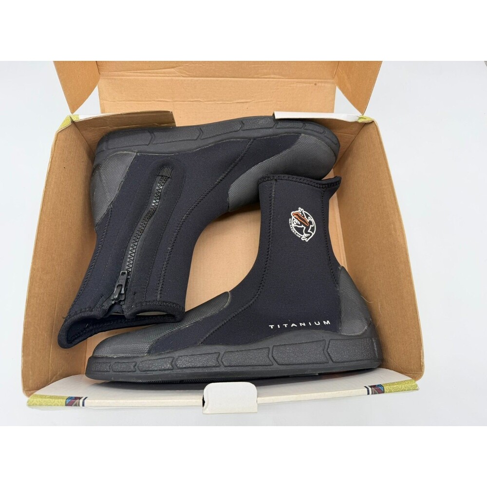 AKONA AKBT164 6mm Molded Sole Scuba Diving Boots Titanium Size 8 Black NIB